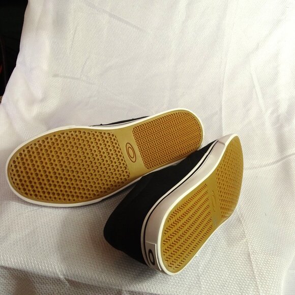 Oakley Flat Sole Sz 12 New with Tags - Picture 7 of 7